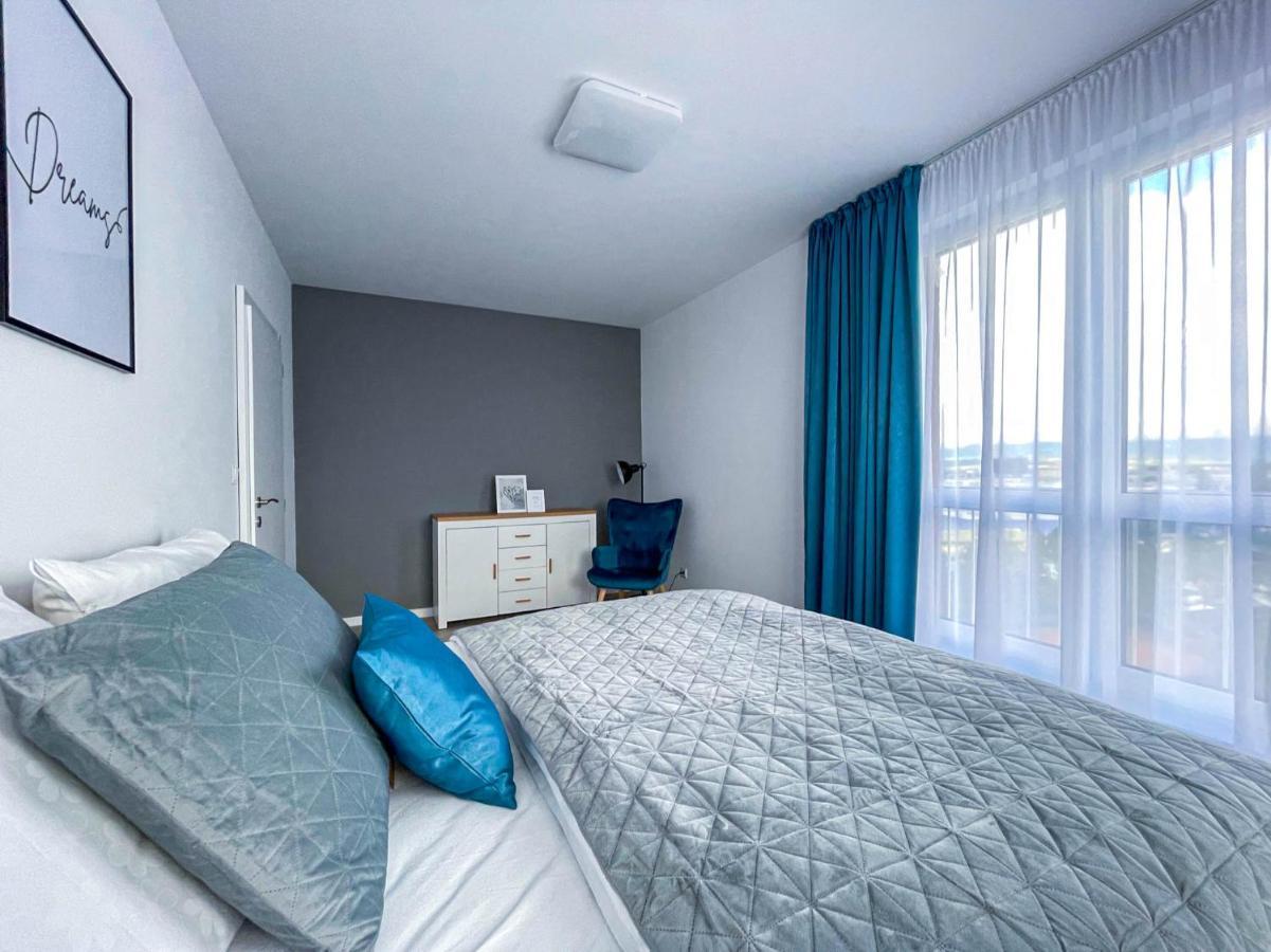 Lawis Apartments Poprád Kültér fotó
